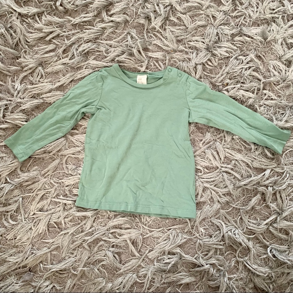 H&M Baby Tee Shirt Size 12M
